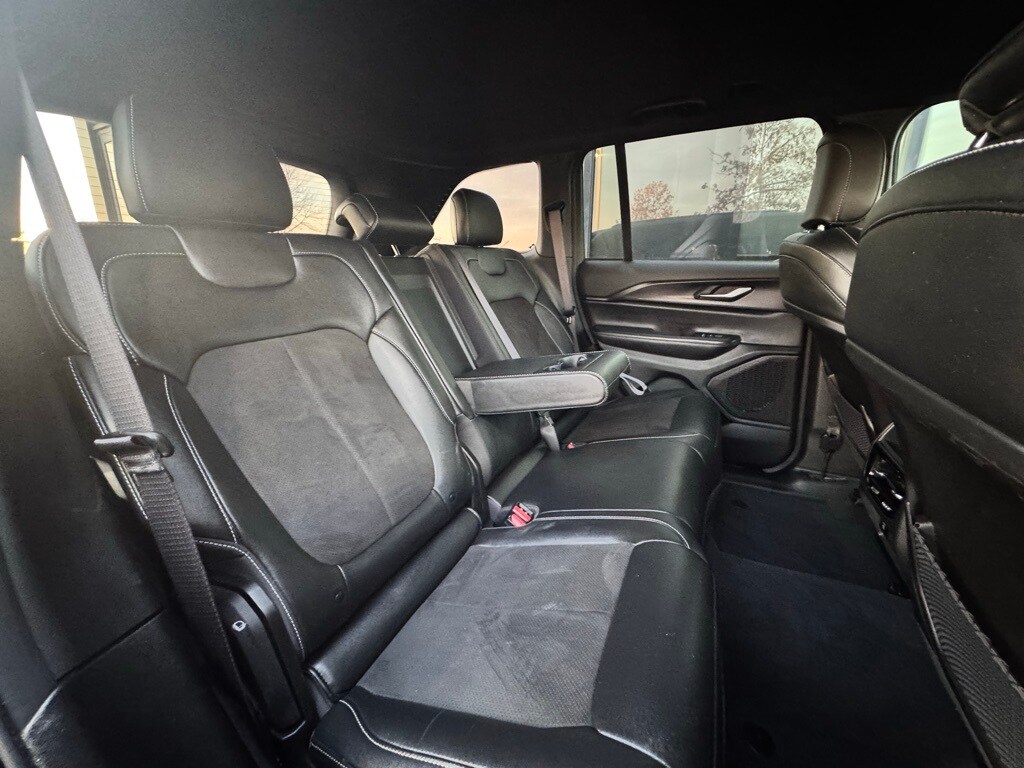 2024 JEEP GRAND CHEROKEE - Image 27