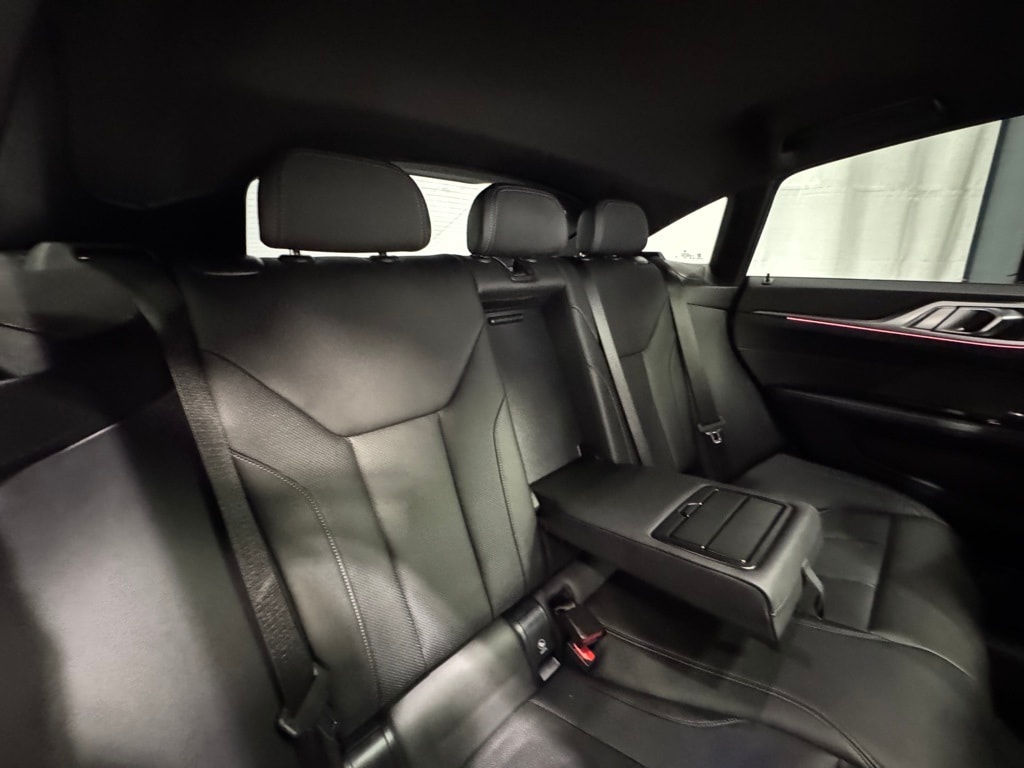 2025 BMW I4 - Image 28