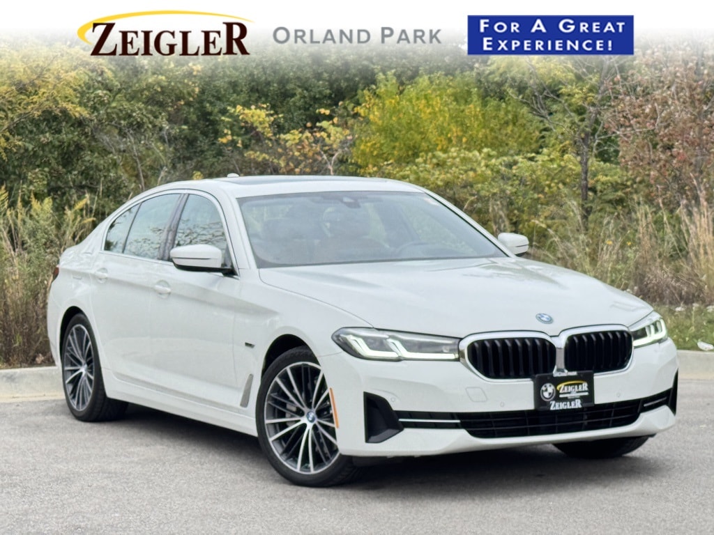 2023 BMW 530E - Image 1