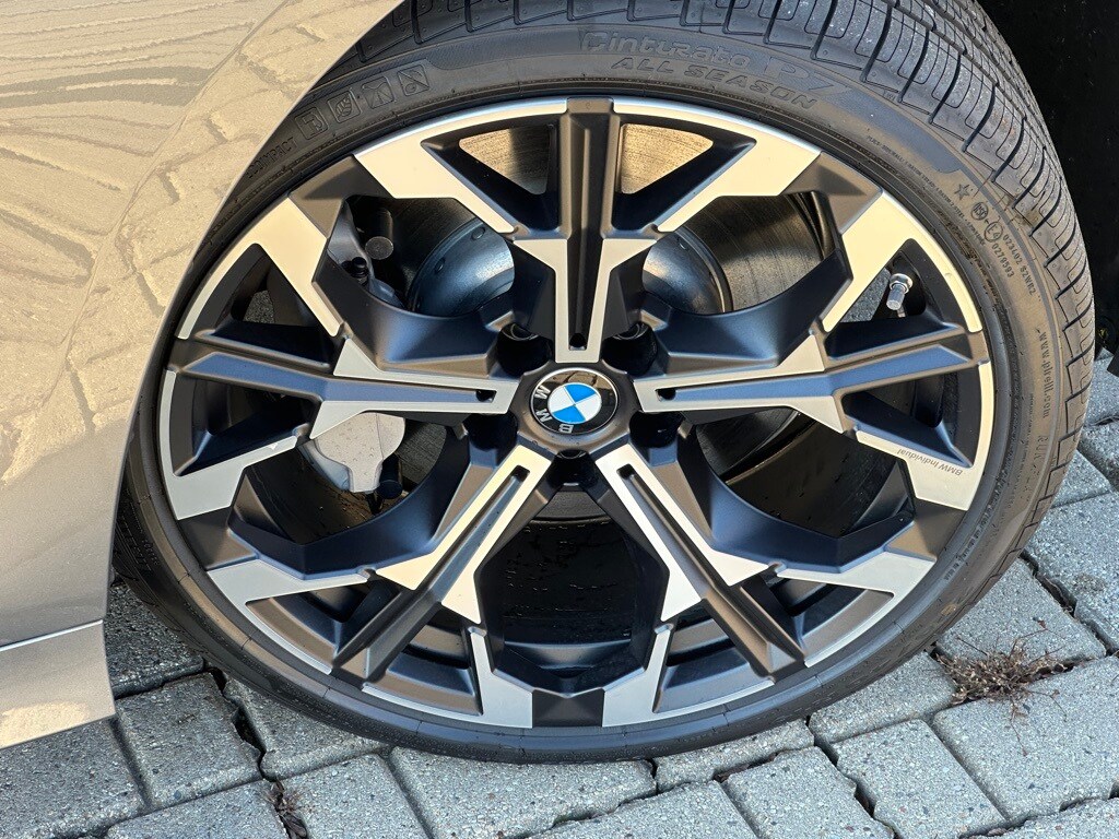 2025 Bmw 330i xDrive photo 4