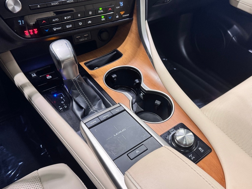 2022 LEXUS RX - Image 10