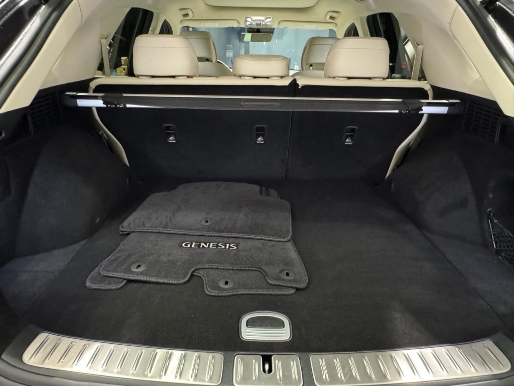 2024 GENESIS GV70 - Image 31