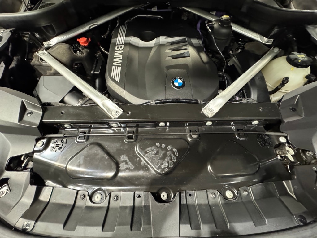 2023 BMW X7 - Image 34