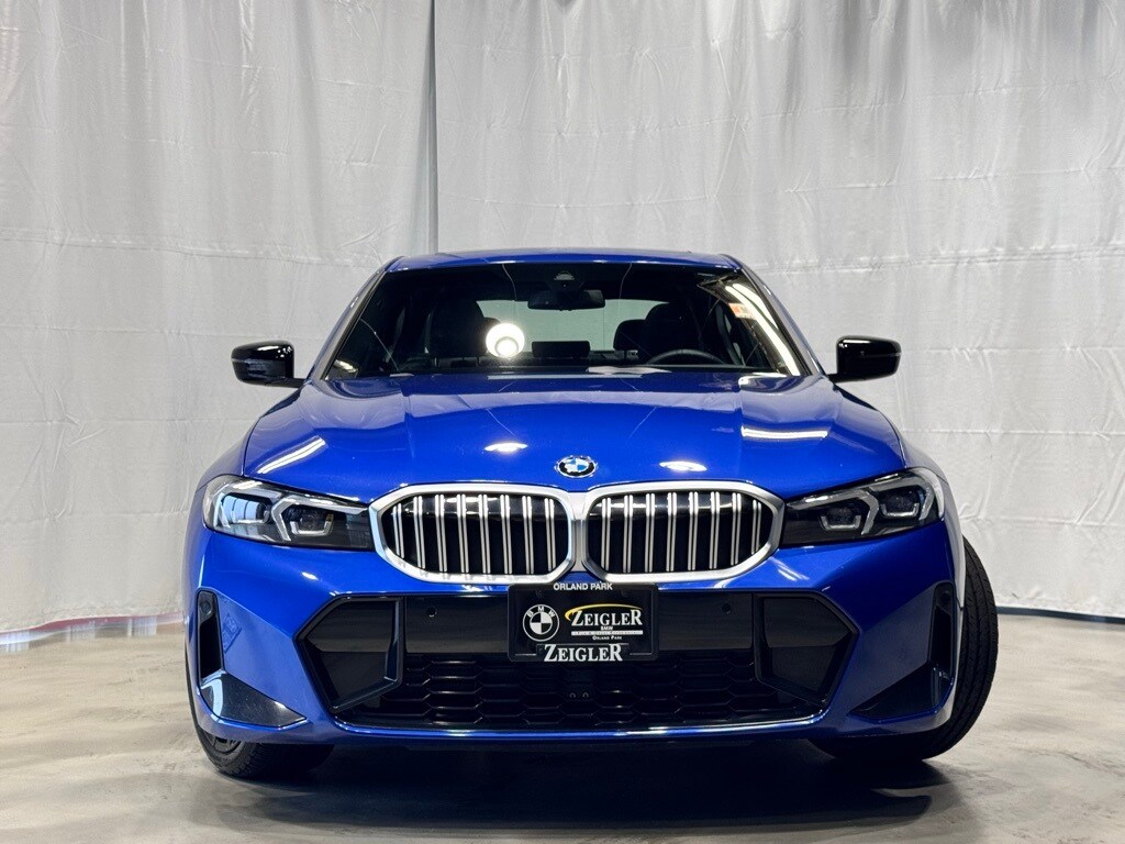 2025 Bmw 330i xDrive photo 2