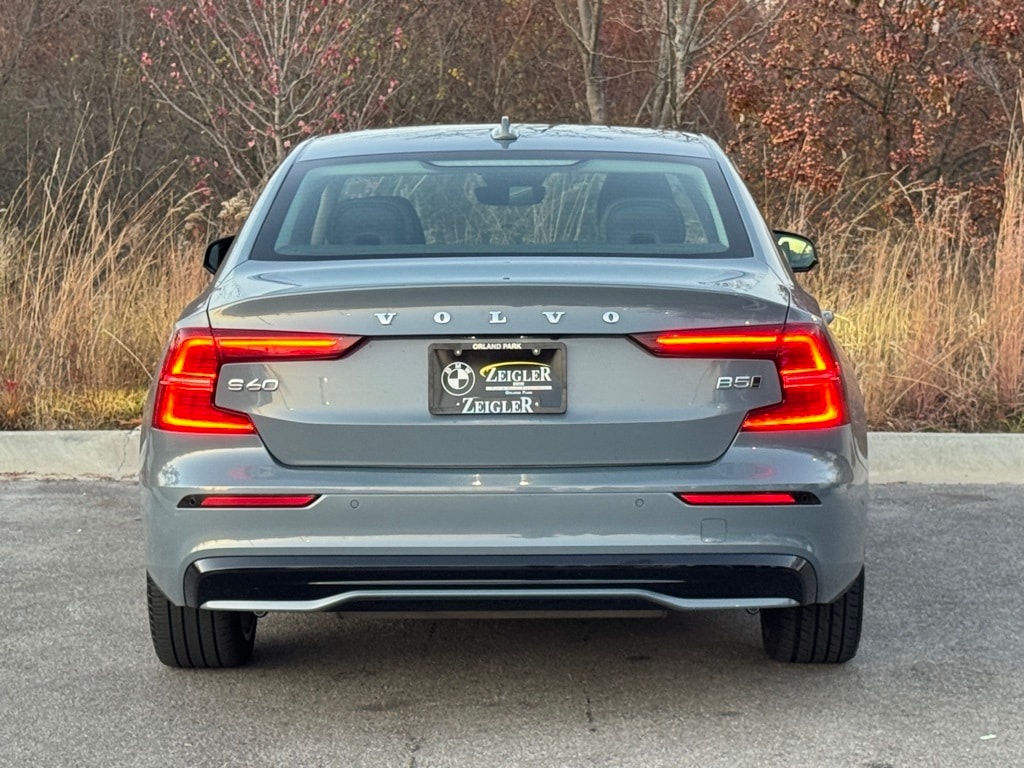 2024 VOLVO S60 - Image 5