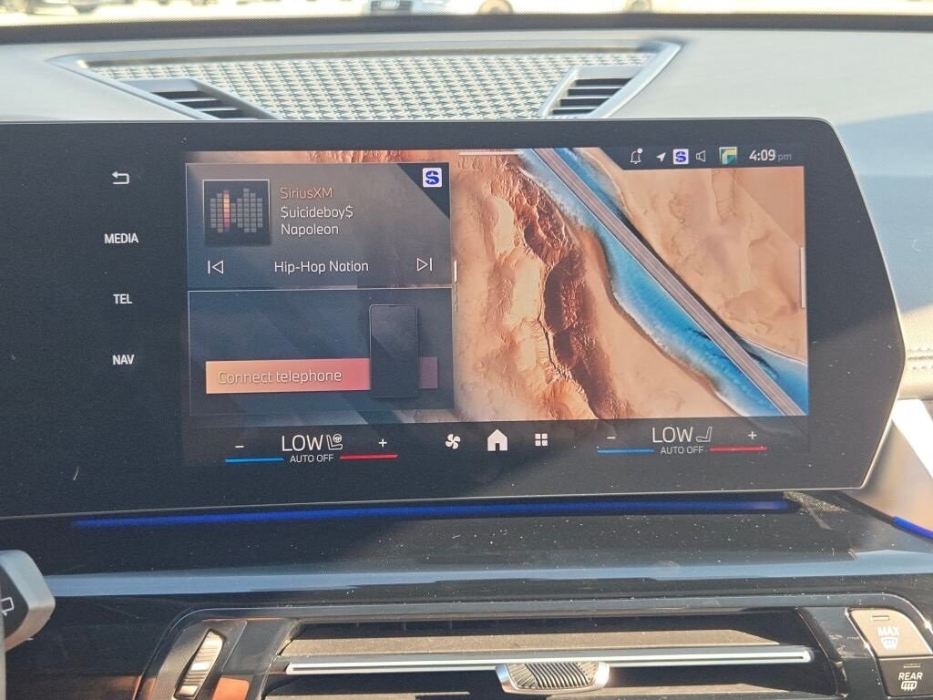 2025 BMW X1 - Image 12