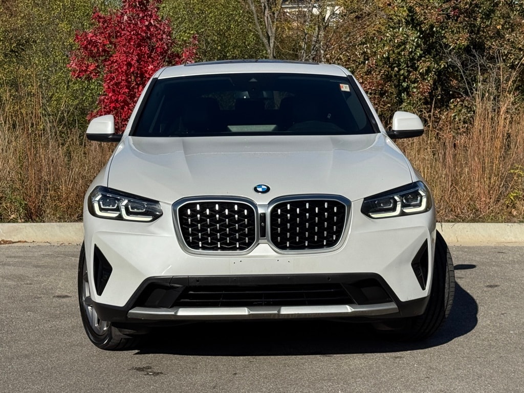 2023 BMW X4 - Image 2