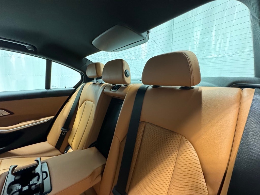 2023 BMW 330I - Image 23