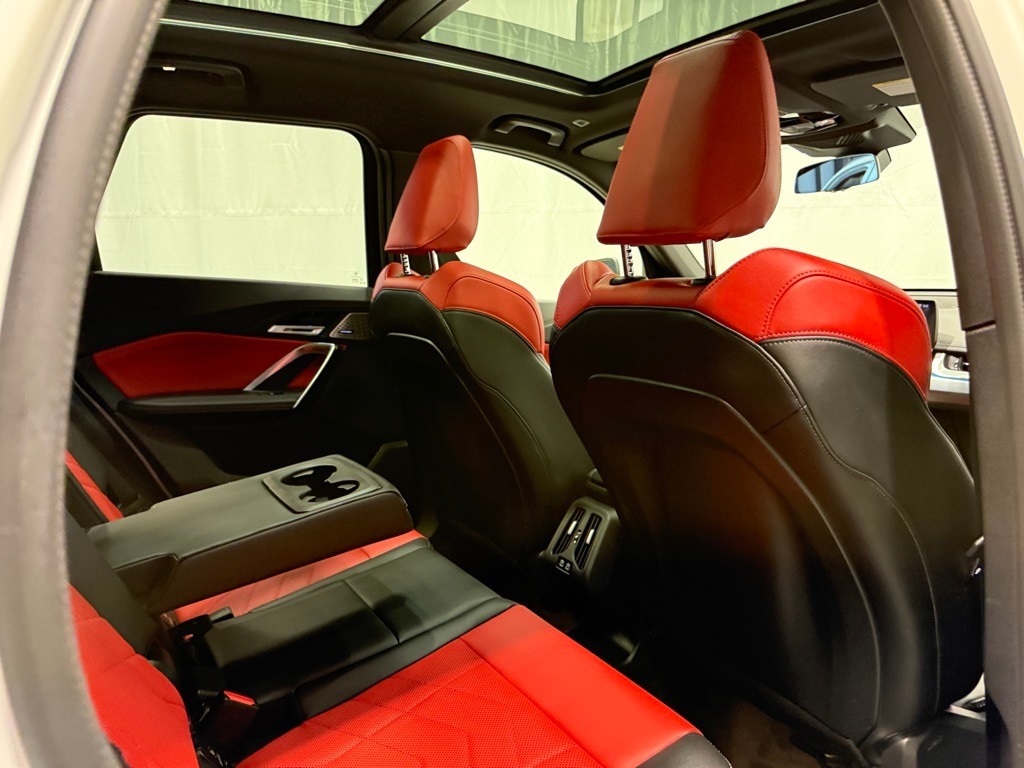 2025 BMW X1 - Image 25