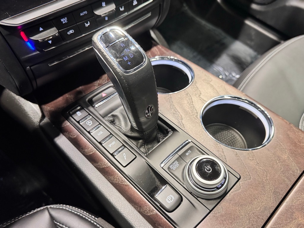 2023 MASERATI QUATTROPORTE - Image 17