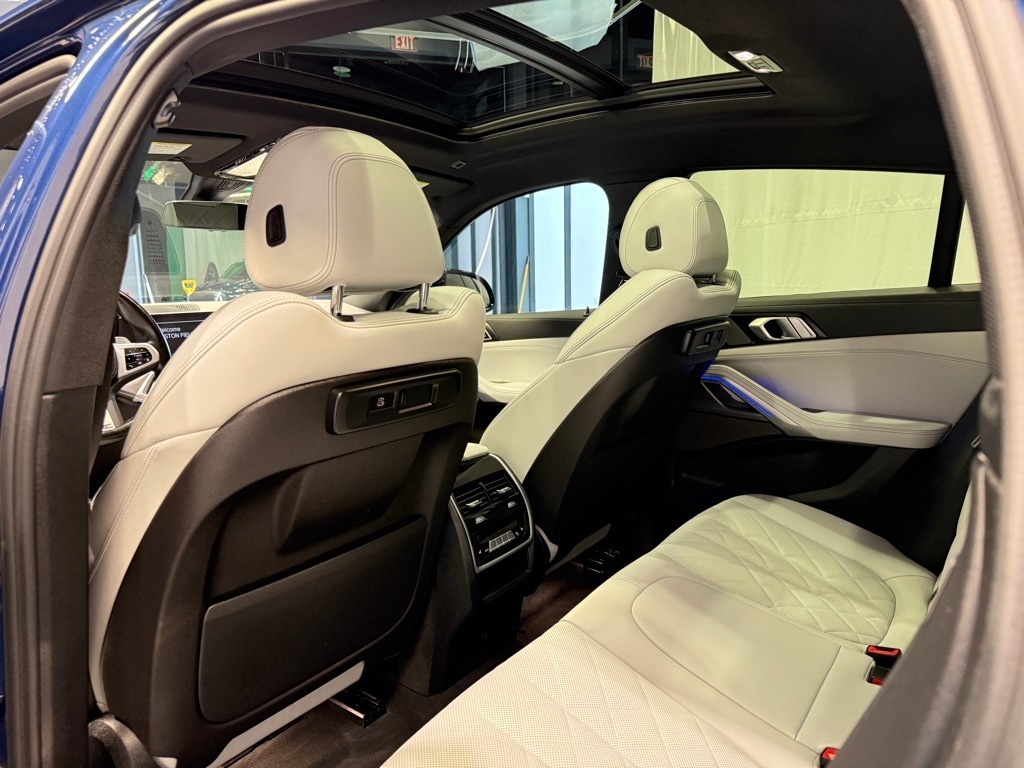 2023 BMW X6 - Image 24