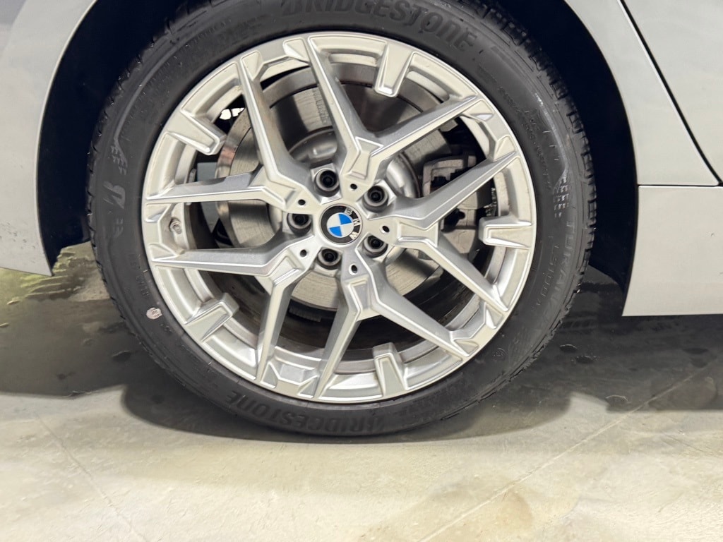 2025 BMW 330I - Image 9