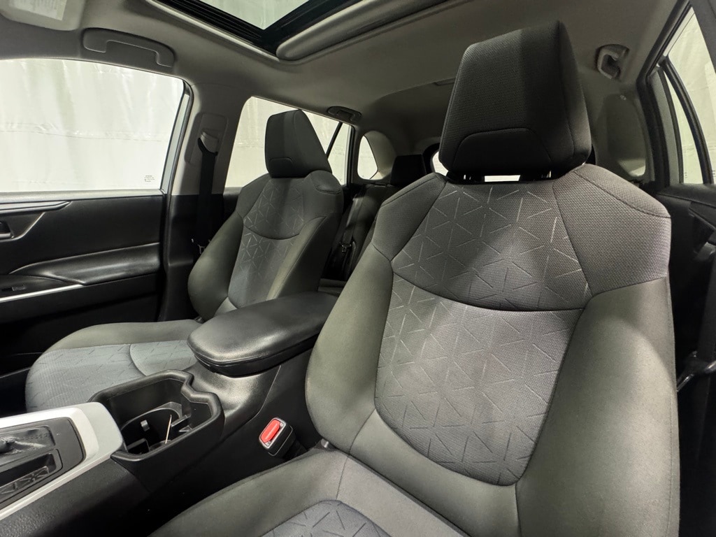 2022 TOYOTA RAV4 - Image 21