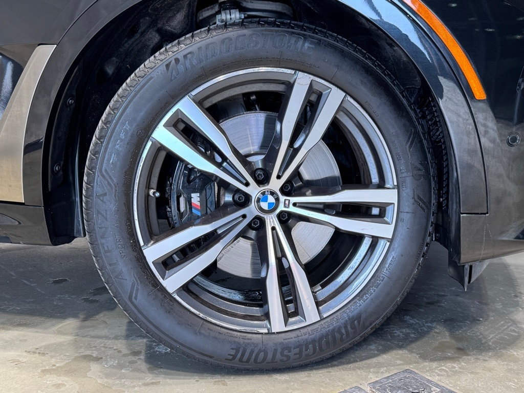 2022 BMW X7 - Image 14