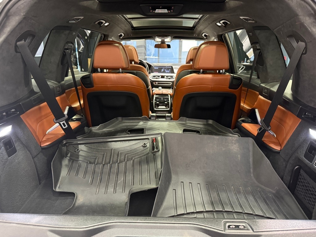 2022 BMW X7 - Image 33