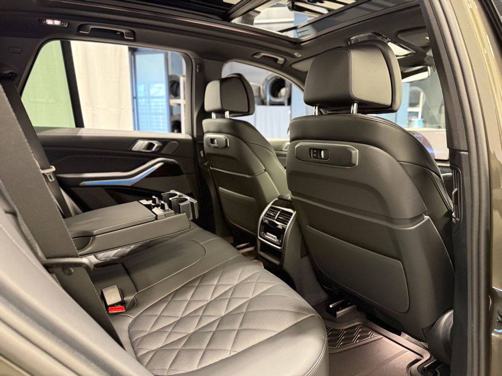 2026 BMW X5 - Image 26