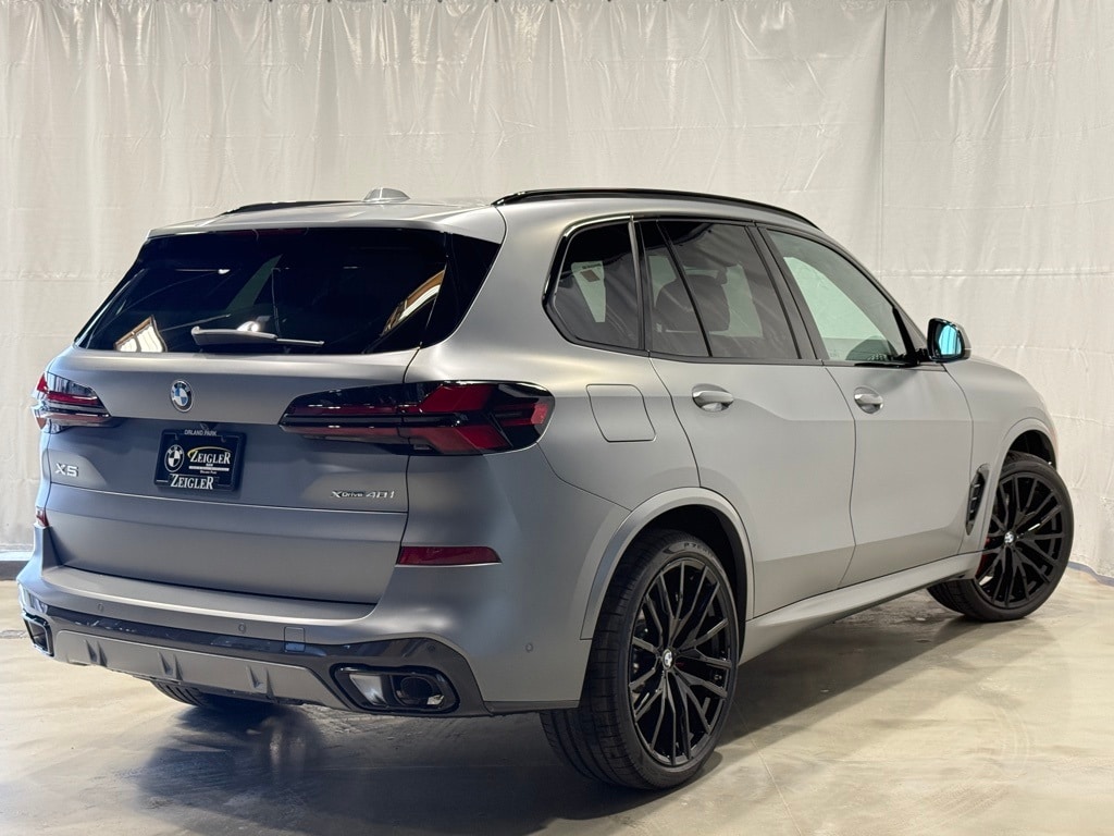 2025 BMW X5 - Image 4