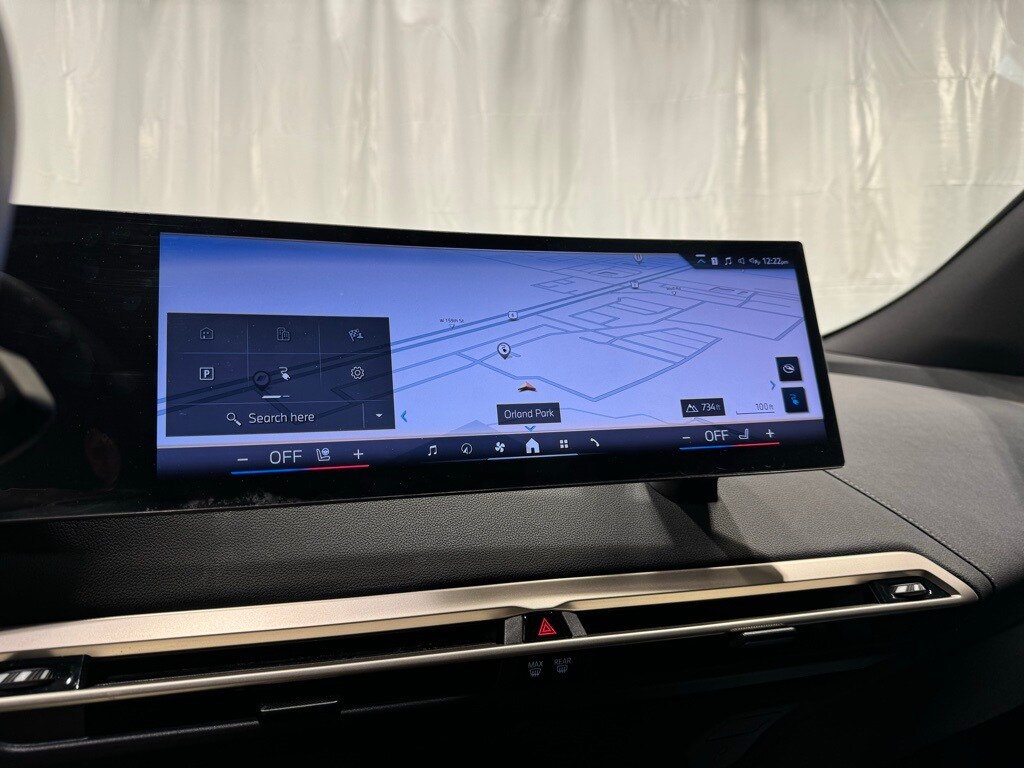 2025 BMW IX - Image 8