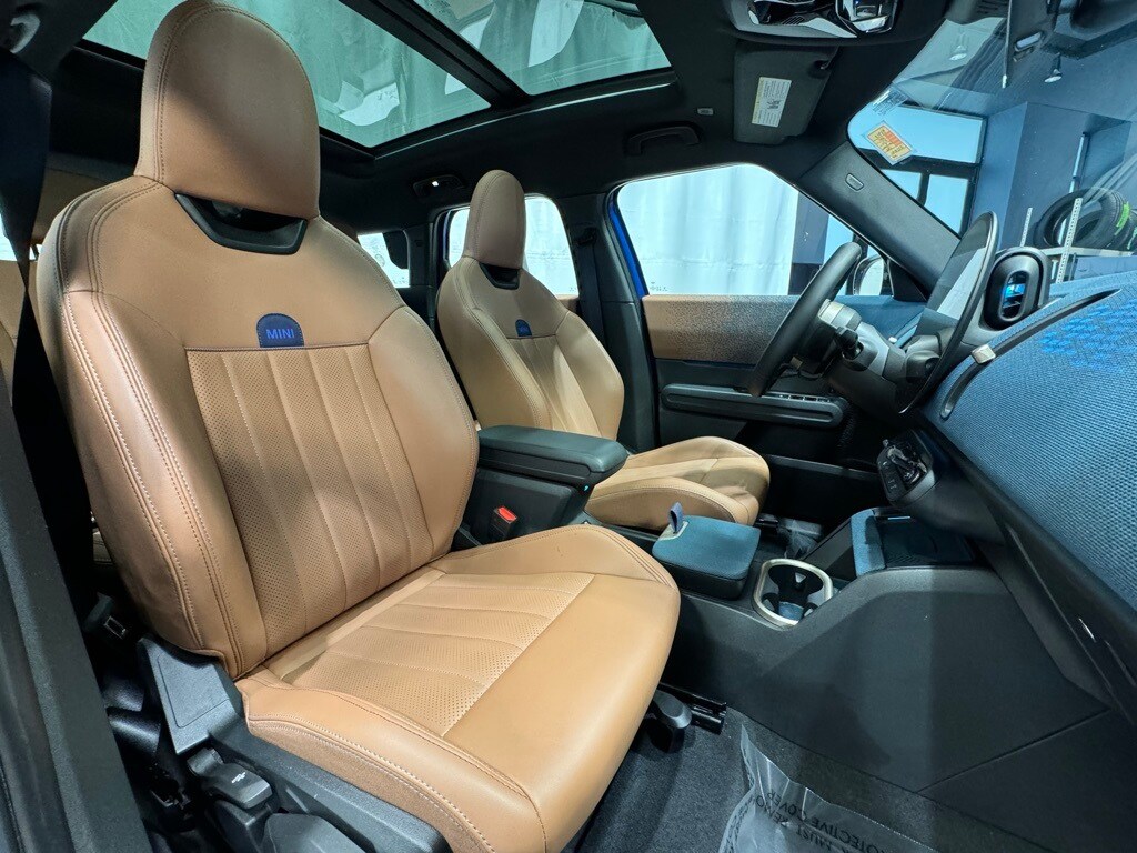 2025 MINI COUNTRYMAN - Image 29