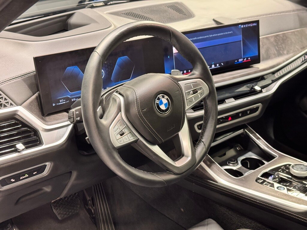 2024 BMW X7 - Image 15