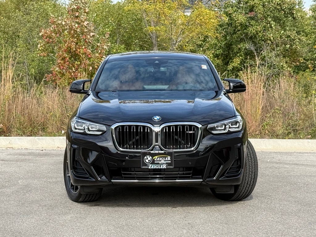 2022 BMW X4 - Image 2