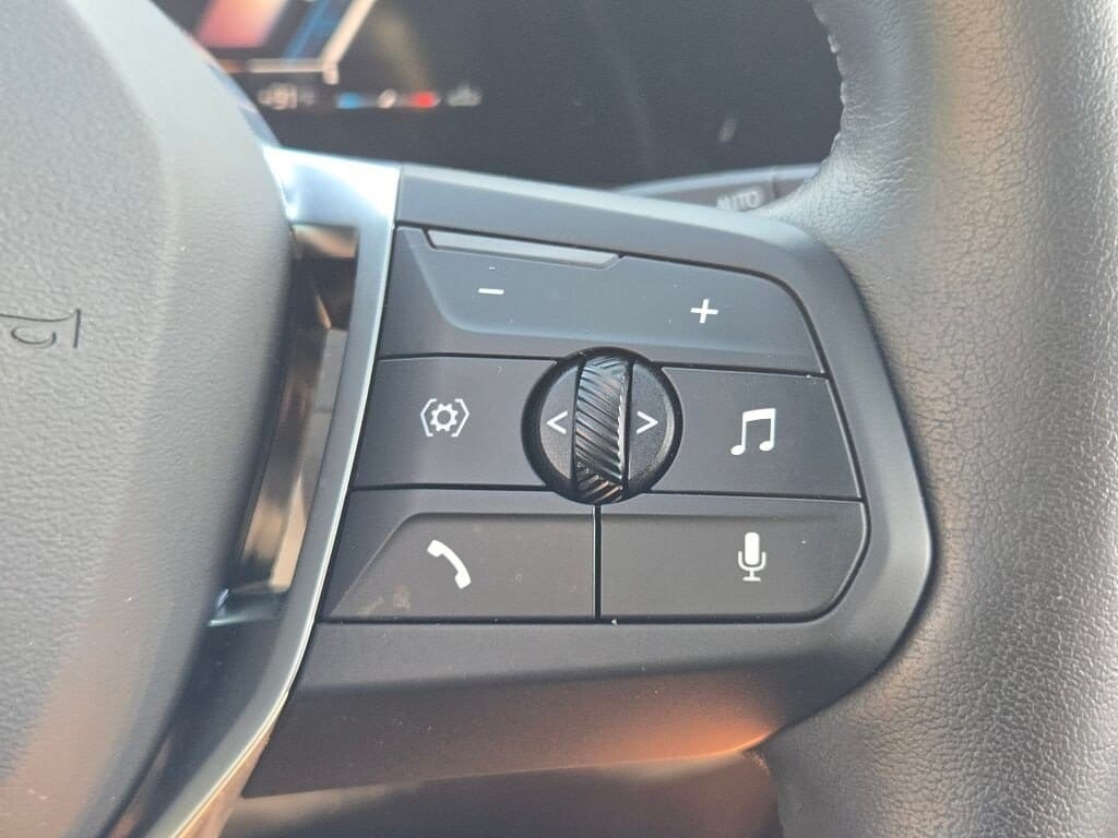 2025 BMW X1 - Image 17