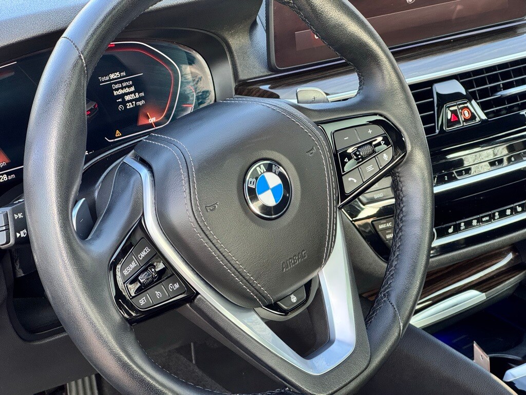 2022 BMW 530I - Image 16