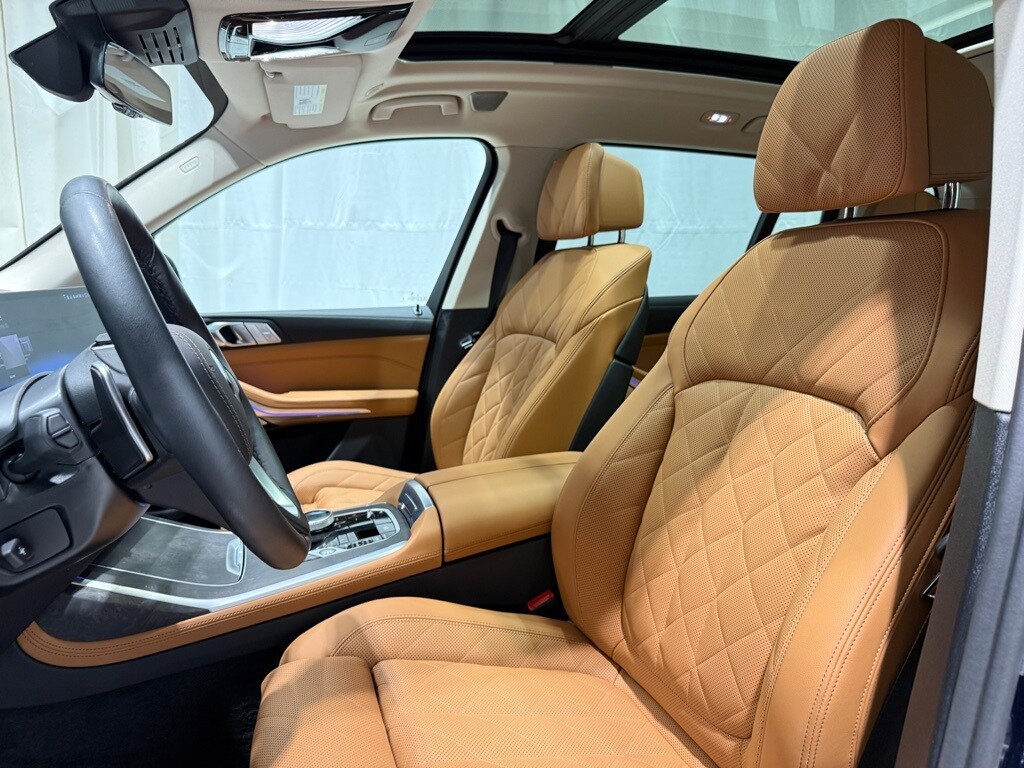 2026 BMW X7 - Image 19