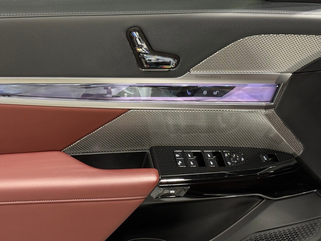 2024 BMW 760I - Image 18