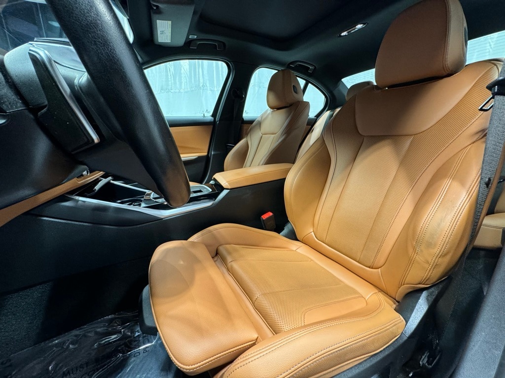 2023 BMW 330I - Image 18
