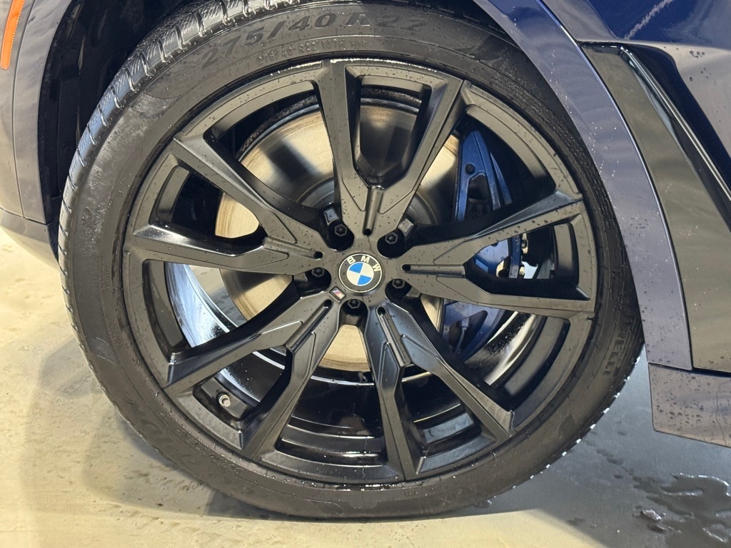 2024 BMW X7 - Image 7