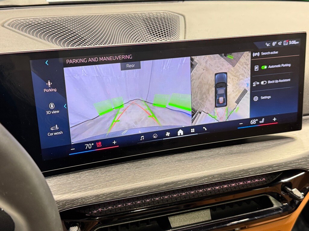 2025 BMW 330I - Image 11