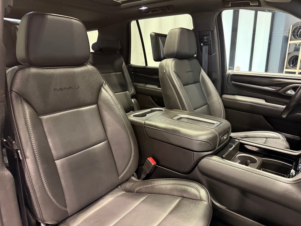2021 GMC YUKON - Image 33