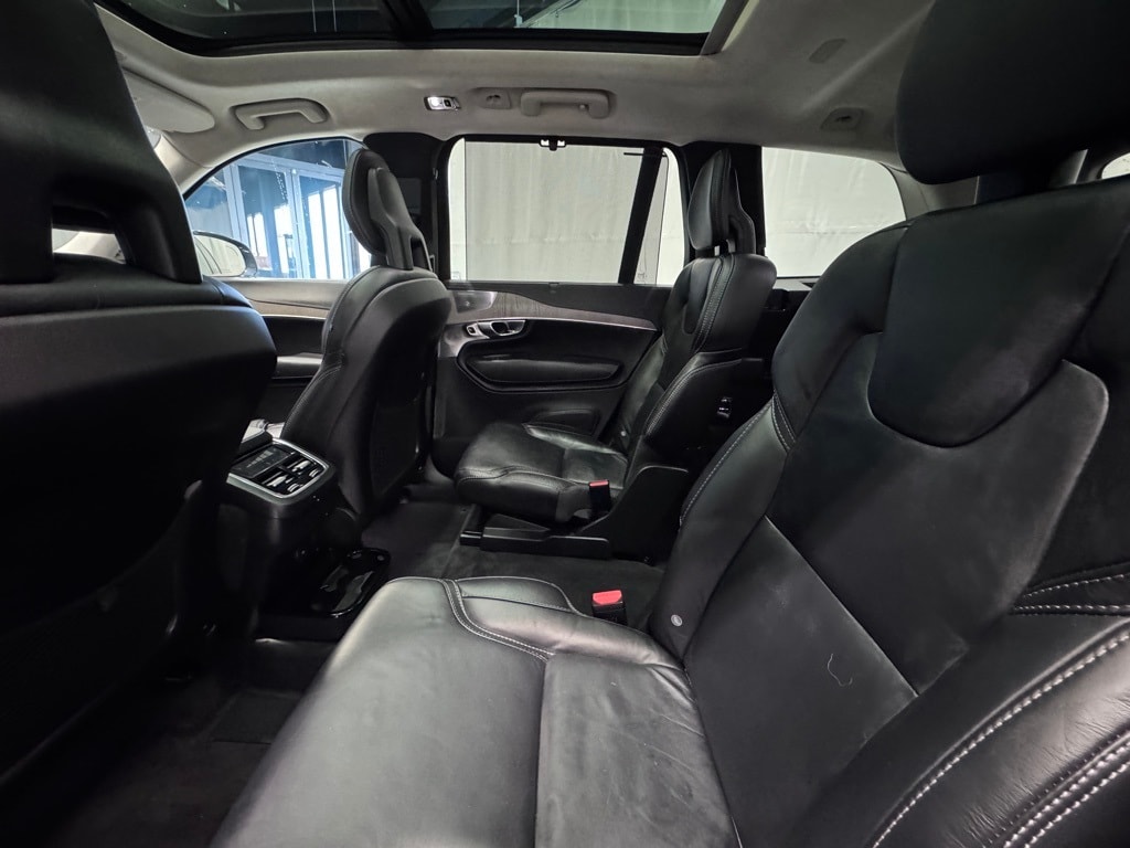 2022 VOLVO XC90 - Image 23
