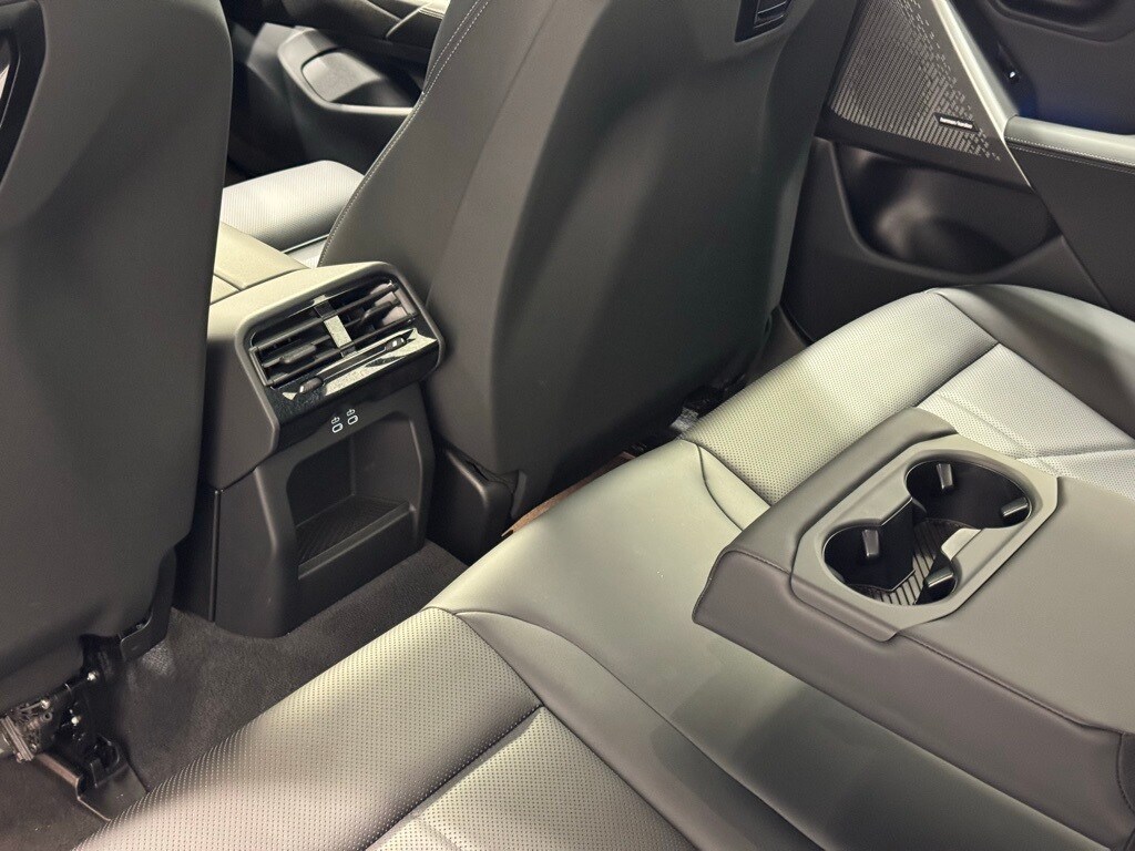 2025 BMW 530I - Image 21