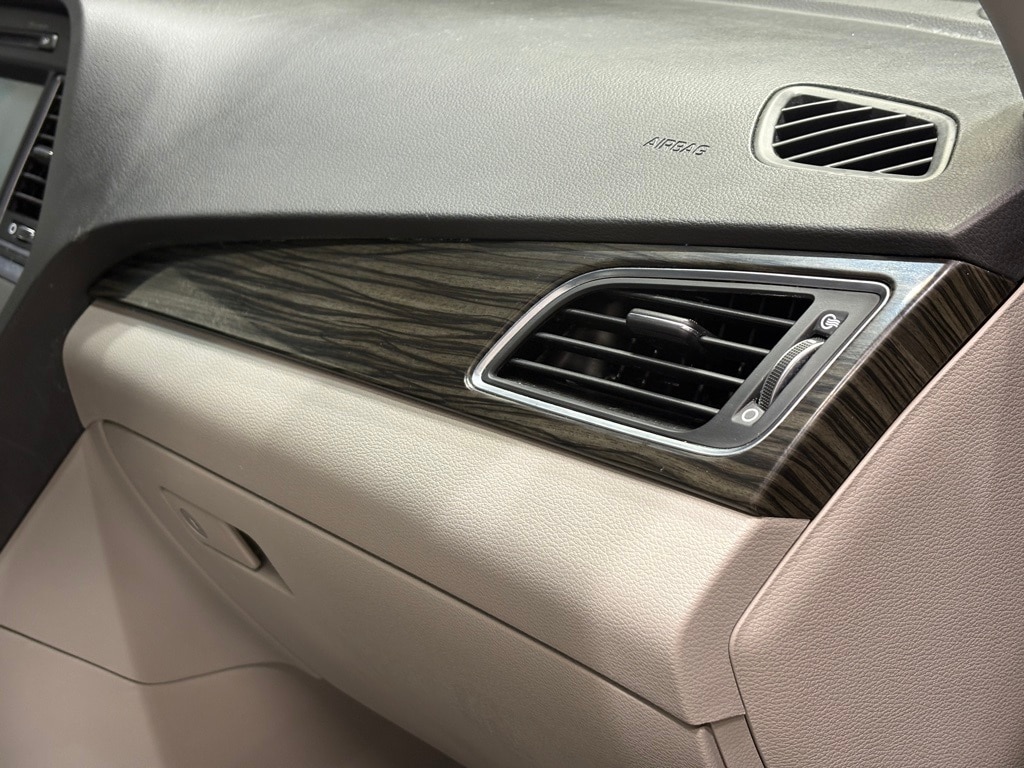 2017 HYUNDAI SONATA - Image 28