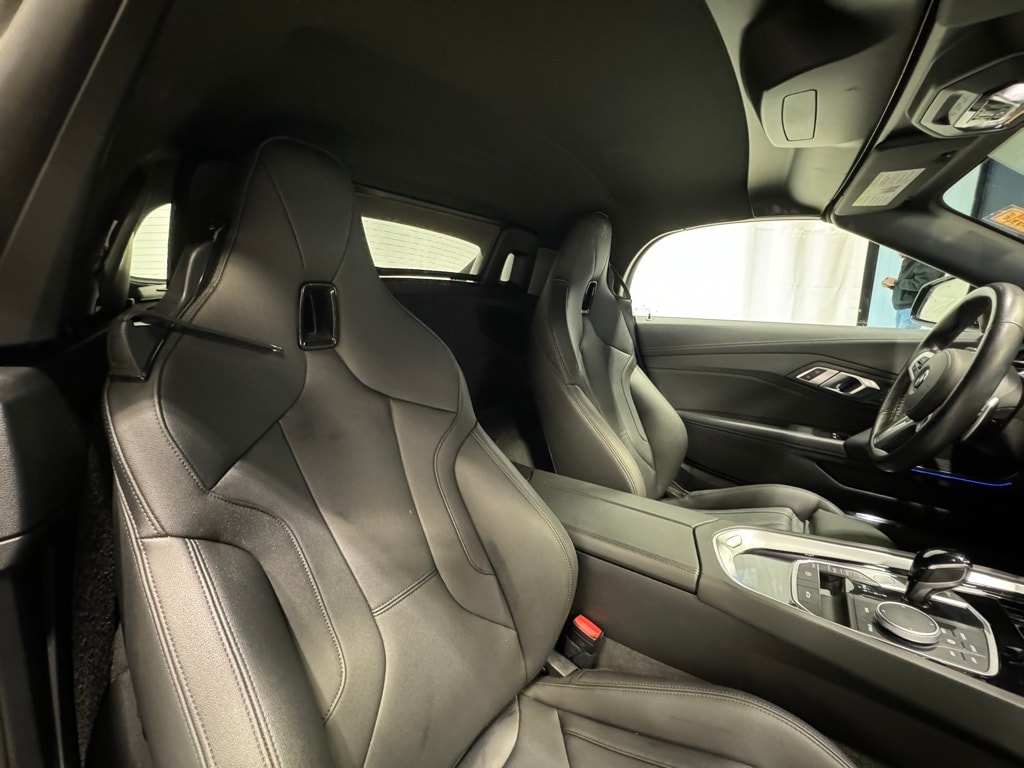 2025 BMW Z4 - Image 23