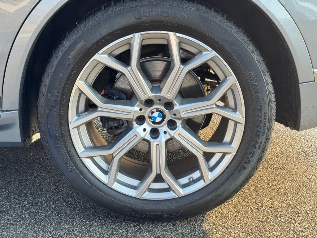 2024 BMW X7 - Image 8