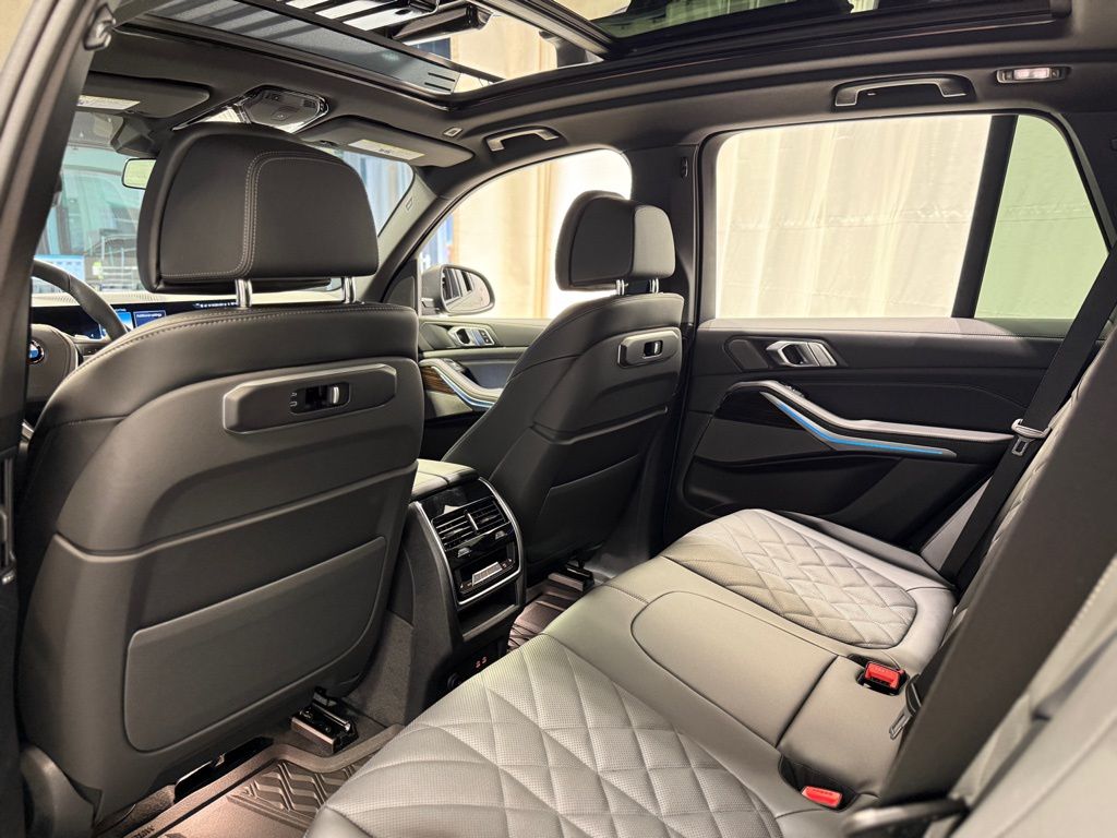 2026 BMW X5 - Image 21