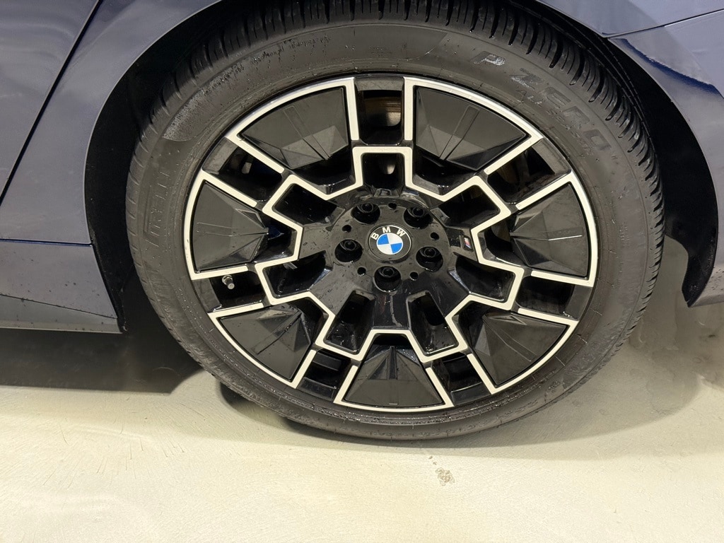 2025 BMW 440I - Image 8