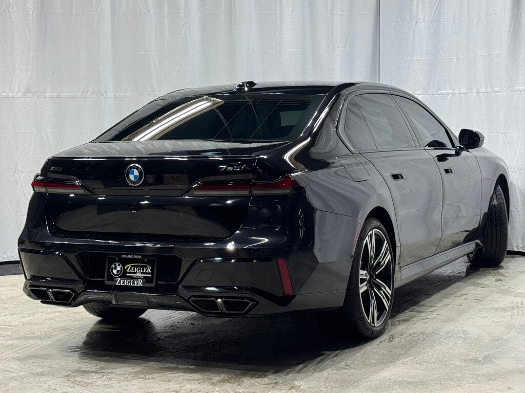 2023 BMW 760I - Image 6