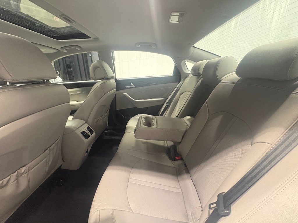 2017 HYUNDAI SONATA - Image 19