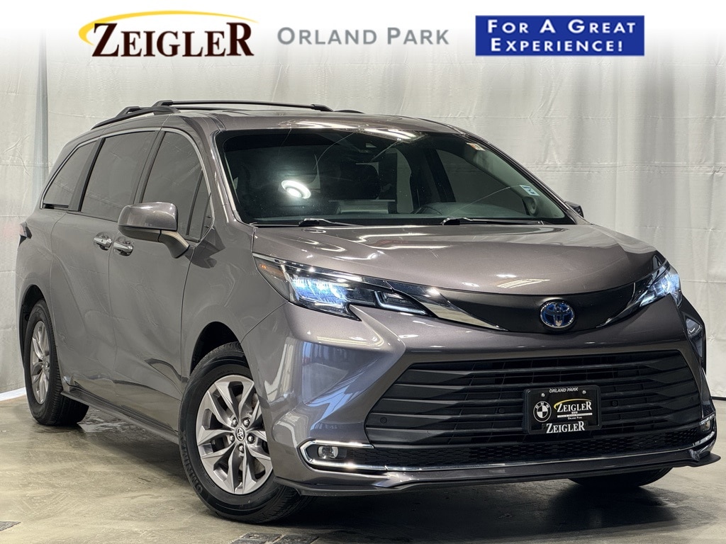 2021 TOYOTA SIENNA - Image 1