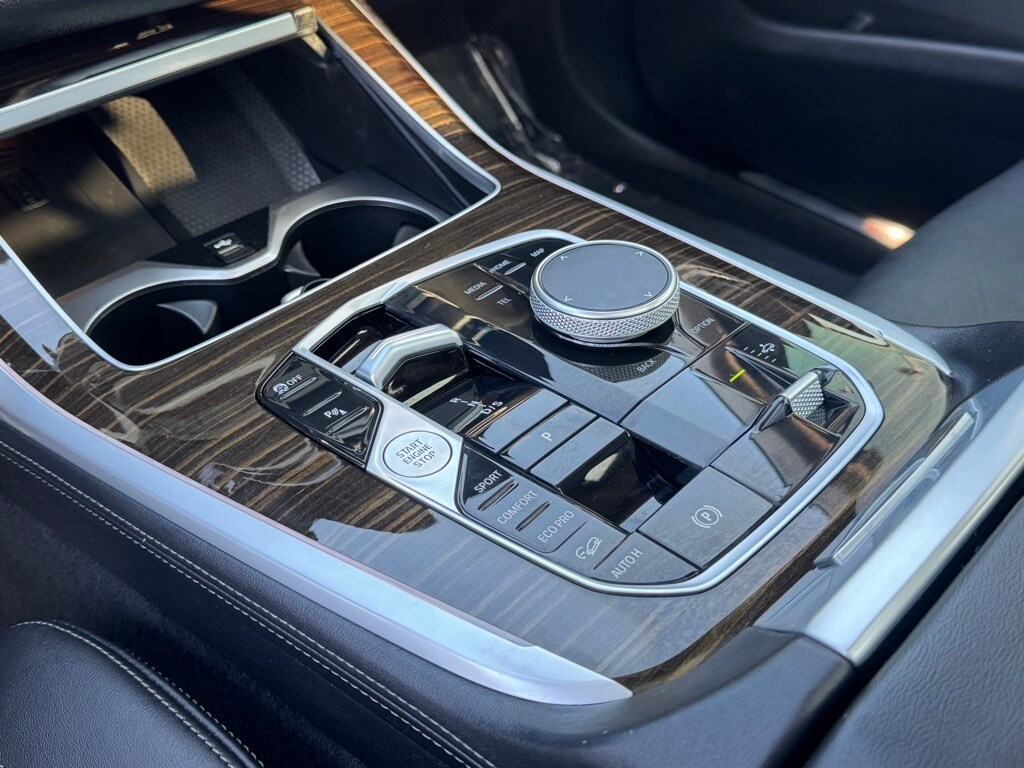 2024 BMW X7 - Image 15