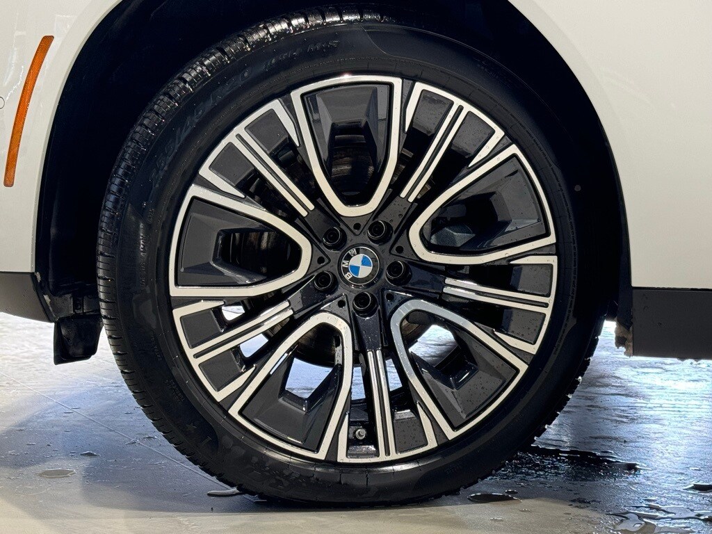 2025 BMW X3 - Image 11