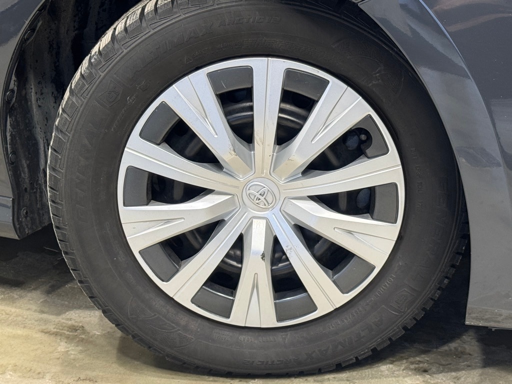 2025 TOYOTA CAMRY - Image 10