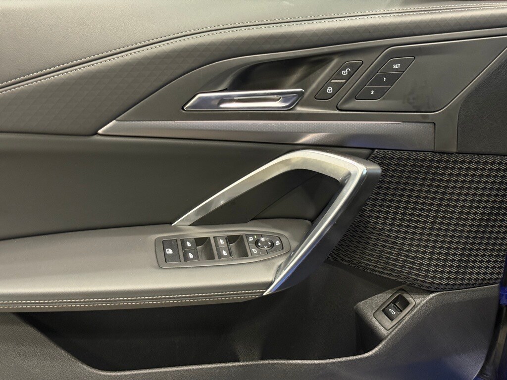 2025 BMW X2 - Image 18