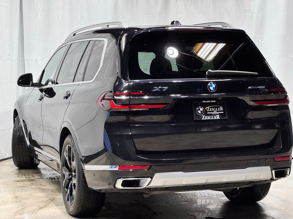 2024 BMW X7 - Image 4