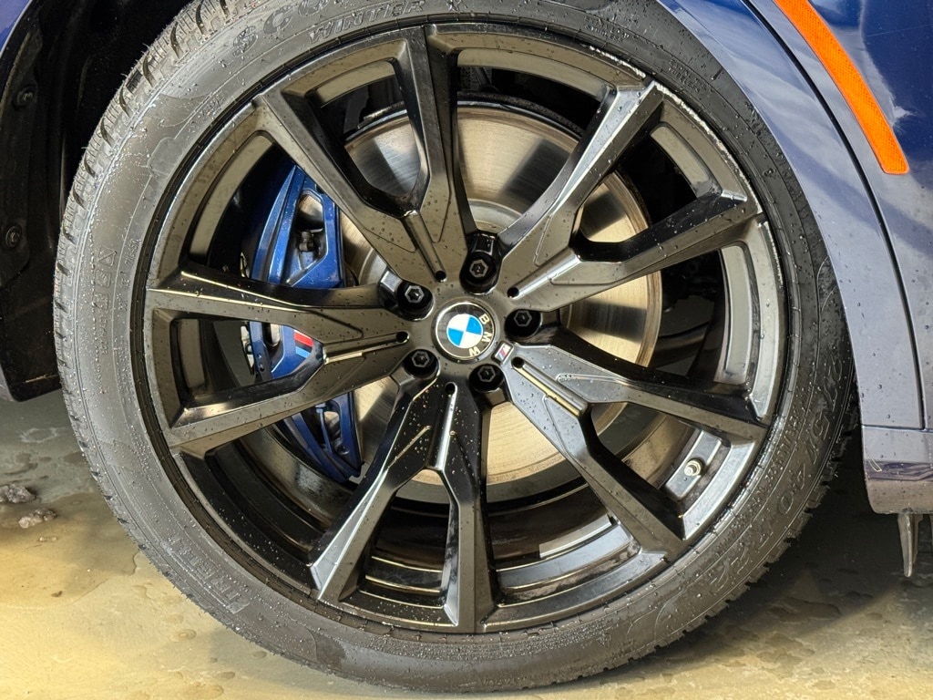 2024 BMW X7 - Image 10