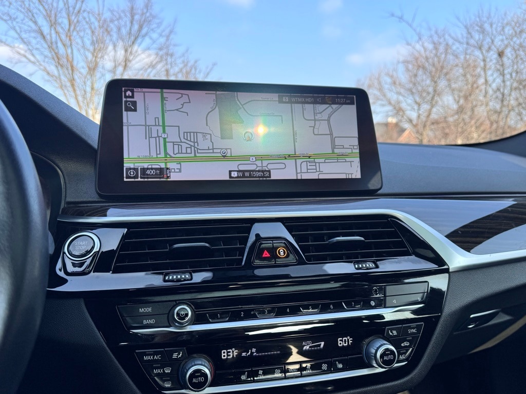 2022 BMW 530I - Image 8